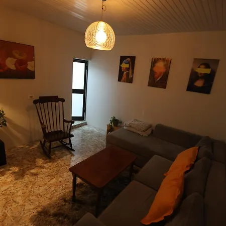18 Hostel