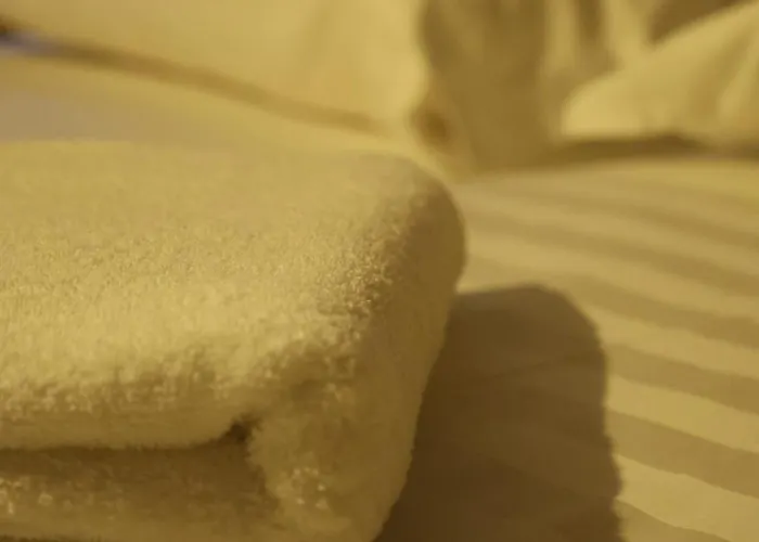 بيت شباب 18 *